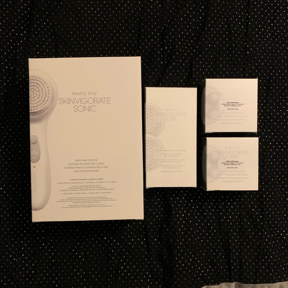Mary Kay Skinvigorate Sonic Skin Care System and Cleansing/Massage Heads